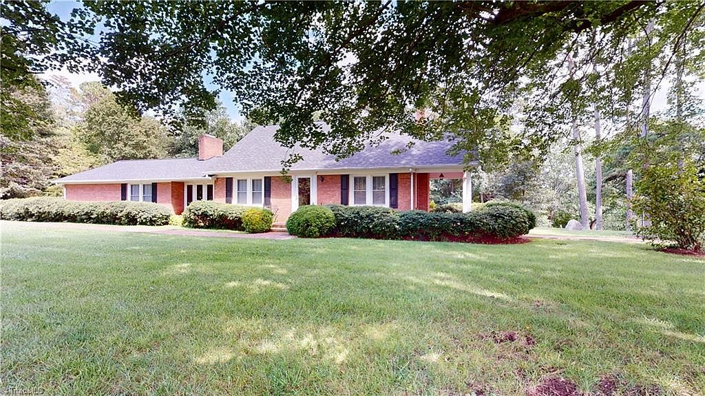 909 Rockford Rd, Dobson, NC 27017 Zillow
