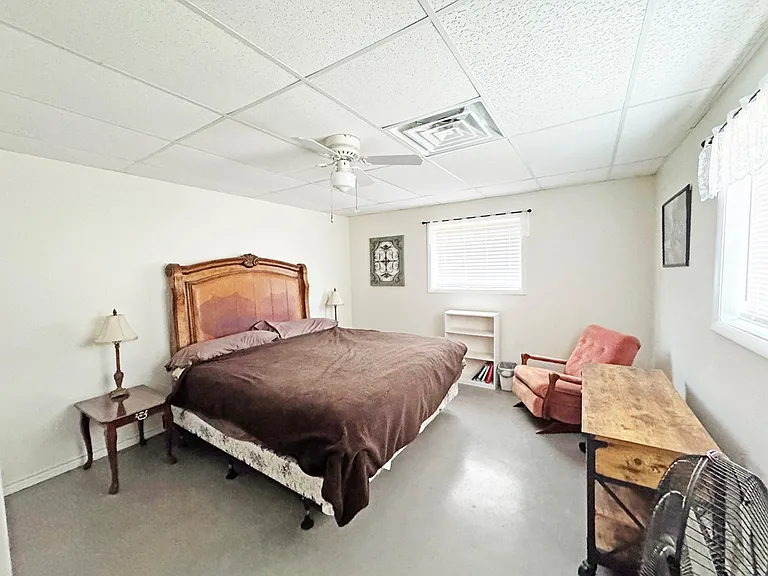 47320 S Highway 118 — Photo 10
