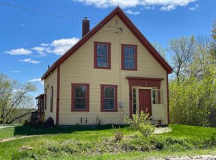 386 Plymouth Rd, Carmel, ME 04419