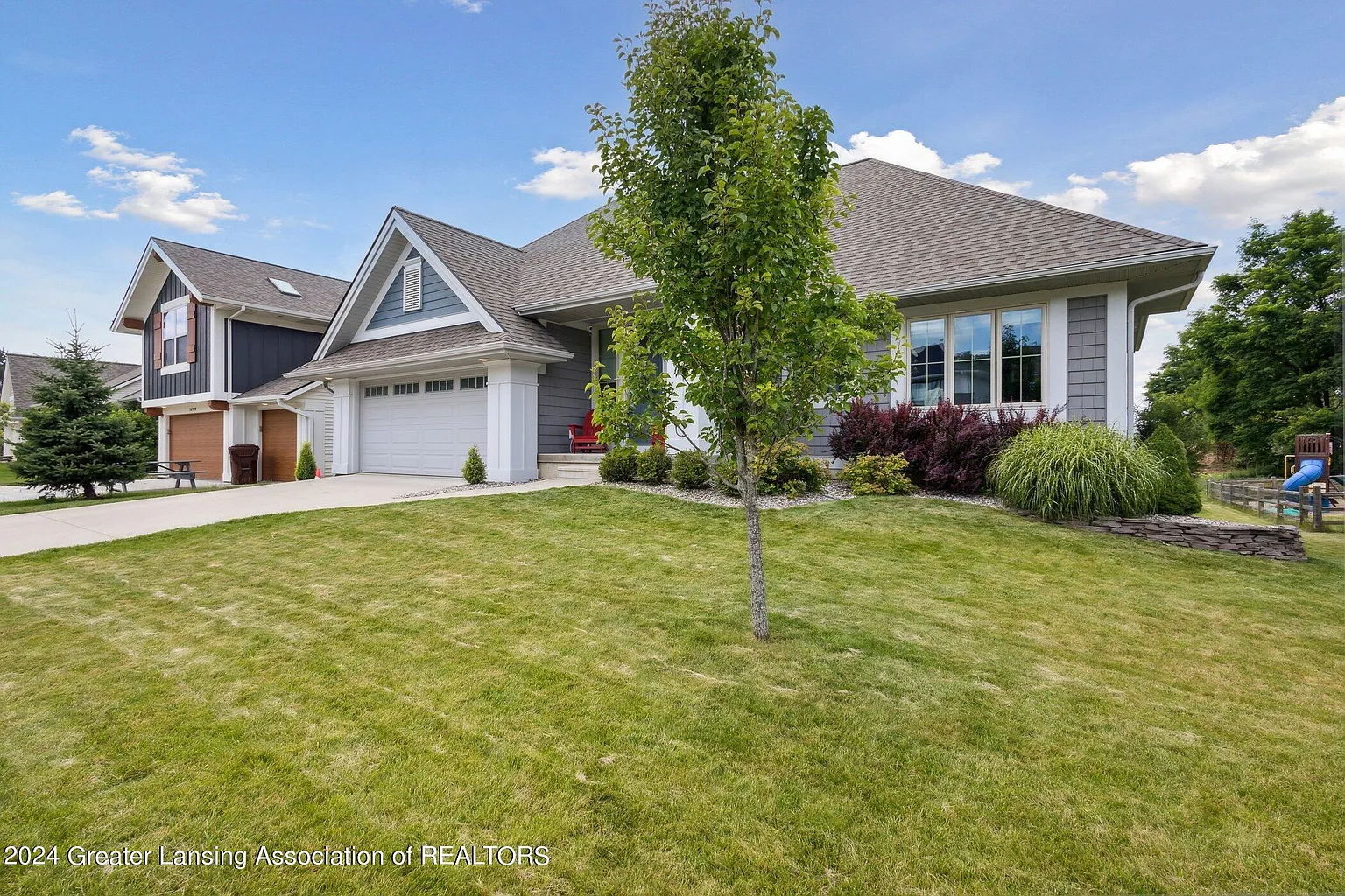 16924 Willowbrook Dr photo 1
