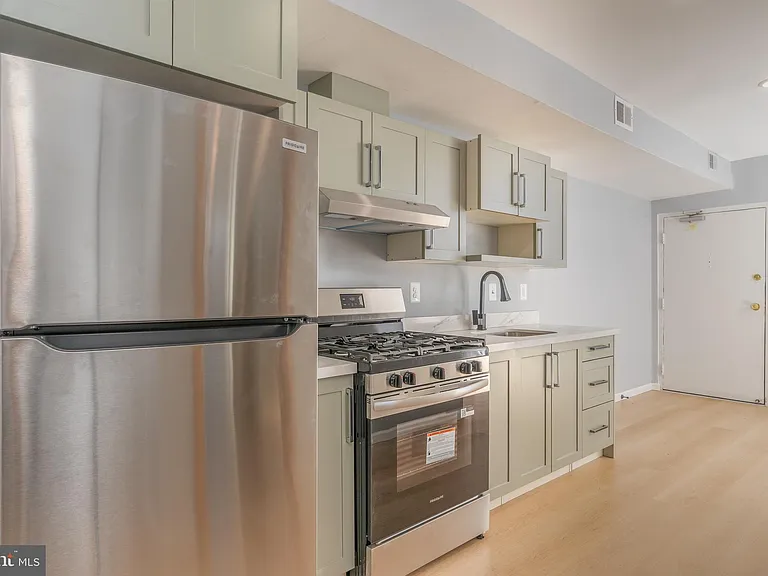 4936 Nash St NE #9 — Photo 5