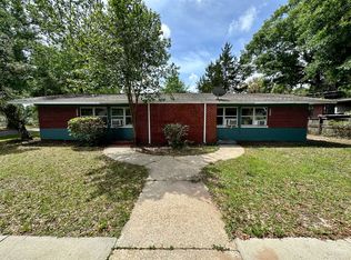 2 bedroom 1 bath duplex available for rent in Milton!, Milton, FL 32570