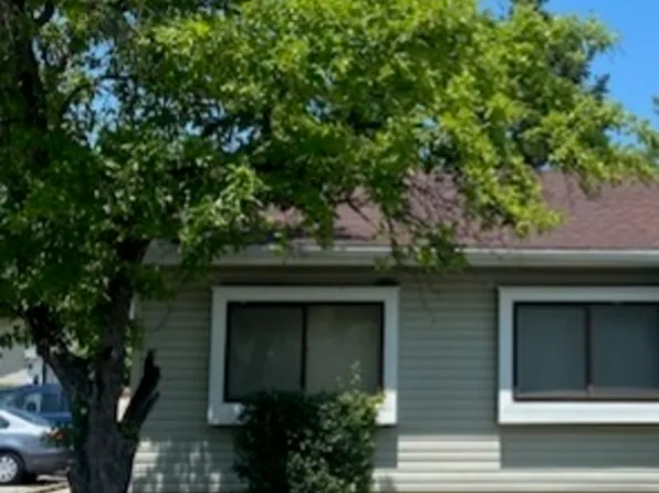 2271 Windsor Ln, Country Club Hills, IL 60478