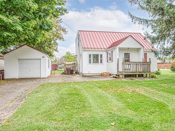 111 Estelle Ave, Enon, OH 45323