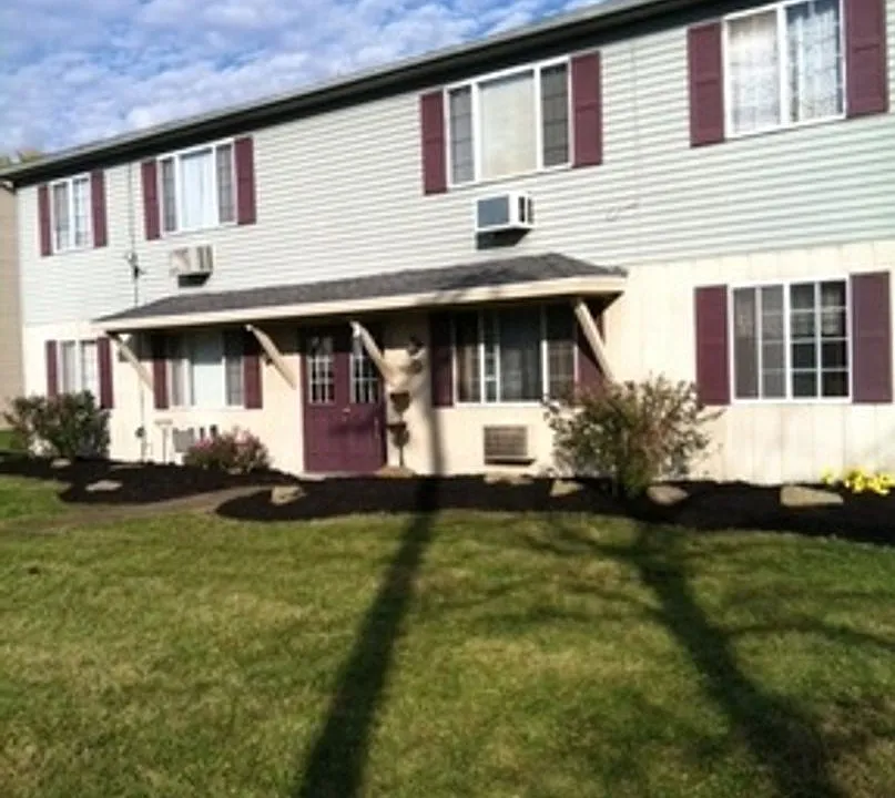 3985 Niles Carver Road