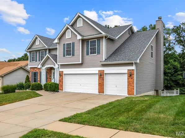4185 Stonecroft Dr, Saint Charles, MO 63304