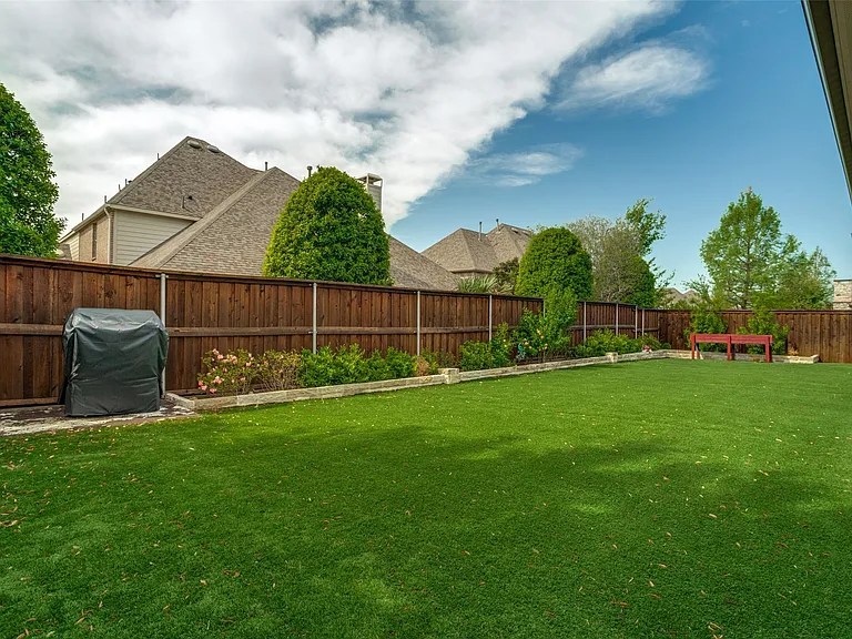 1071 Jennala Dr — Photo 31
