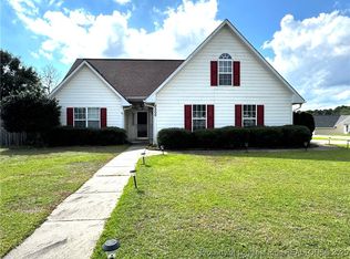 2500 Forest Lodge Dr, Fayetteville, NC 28306