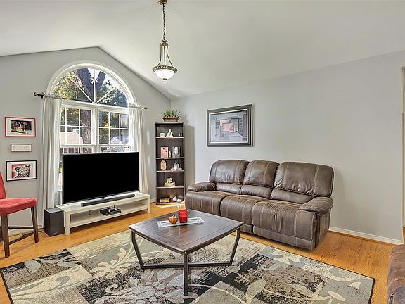 Vaulted ceiling living room