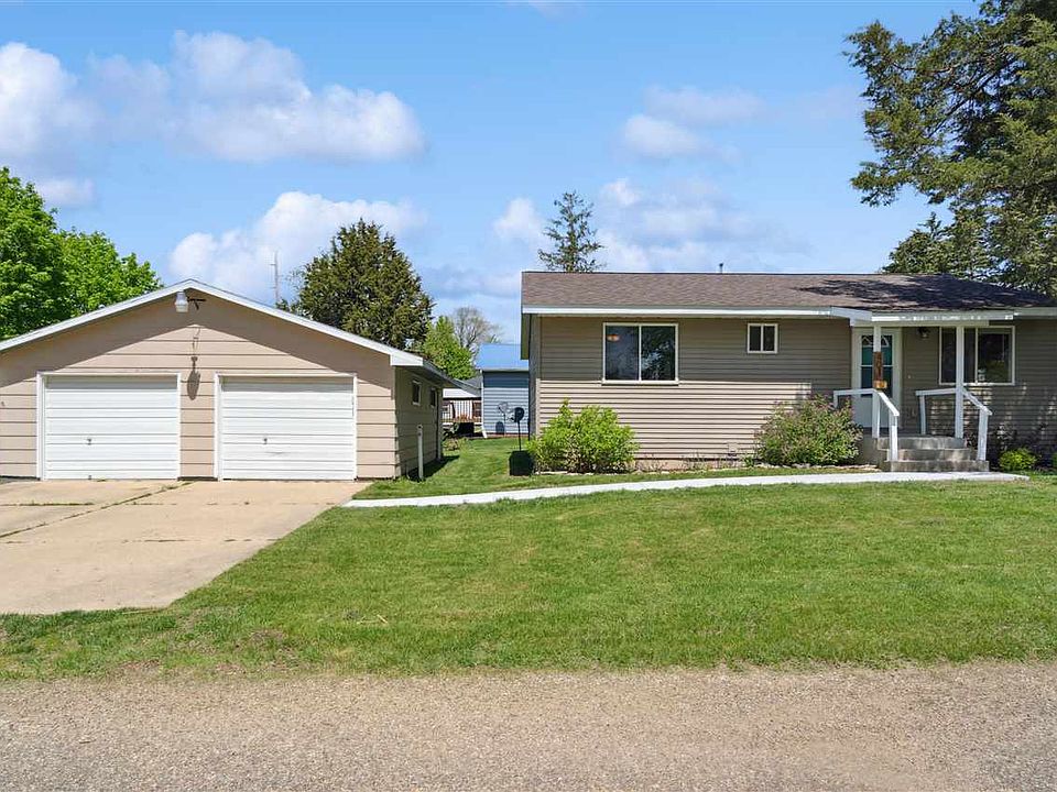 1st image of 401 N 2nd St