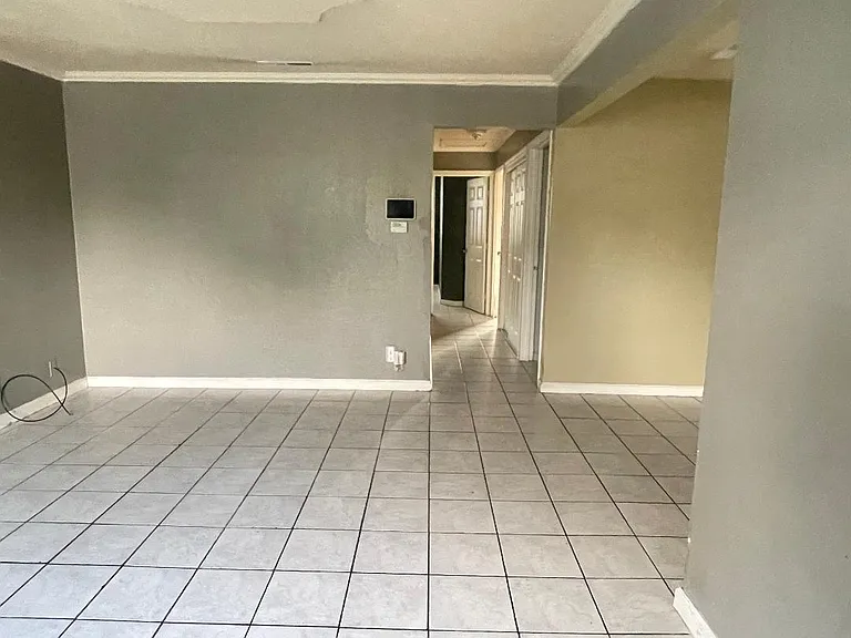 669 Adagio Way — Photo 1