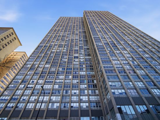 655 W Irving Park Rd APT 2916, Chicago, IL 60613