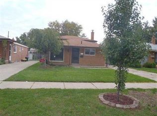 14230 Manhattan St, Oak Park, MI 48237