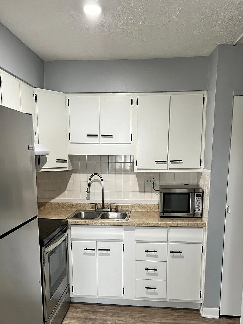 126 N. 10th St. - 5 — Photo 2