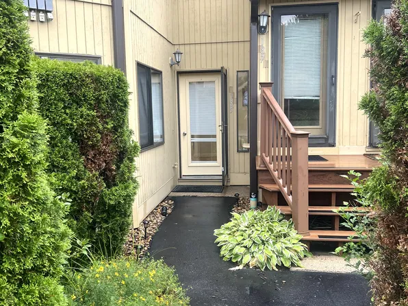 185 Trailside Way #185, Ashland, MA 01721