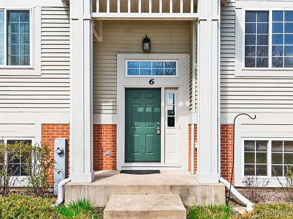 2nd image of 6 New Haven Dr