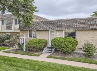 697 S Zinnia Ct, Lakewood, CO 80228