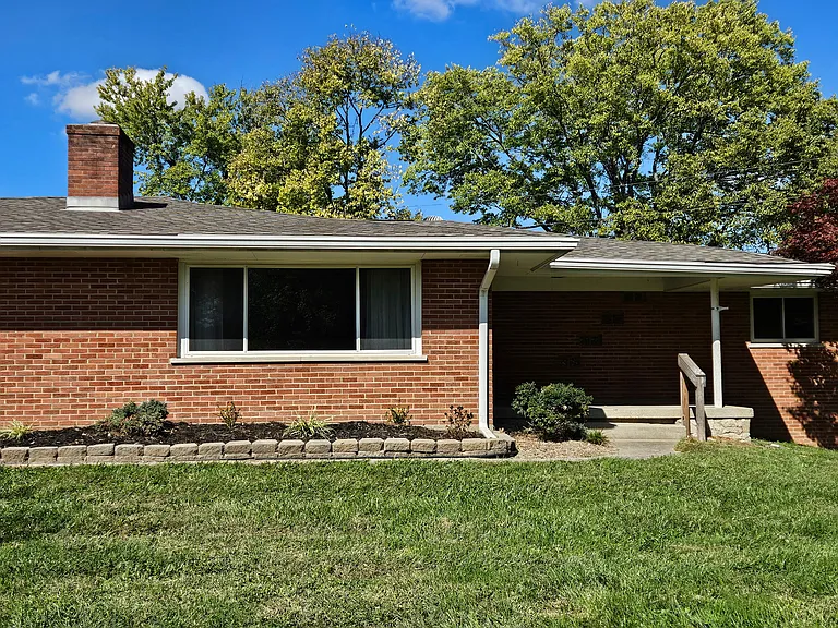 4081 Richardson Rd — Photo 3