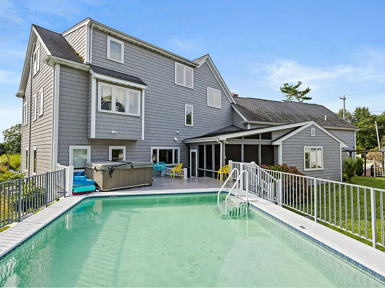 Pool area