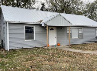 3104 Briggs Ave, Parsons, KS 67357