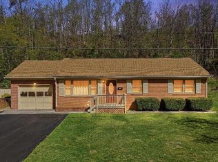 163 Dicks Hollow Rd, Winchester, VA 22603