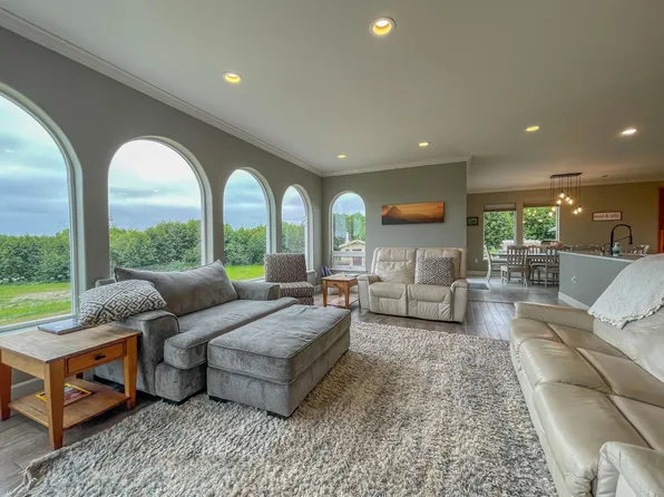 58005 Icy Bay Dr, Homer, AK 99603