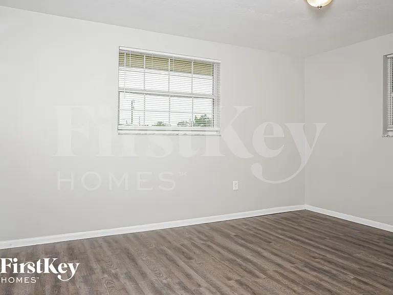 3567 Harbor Blvd — Photo 8