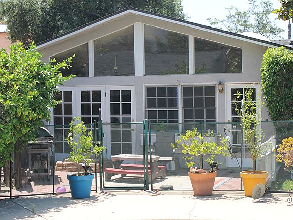 3rd image of 2207 E Orange Grove Blvd