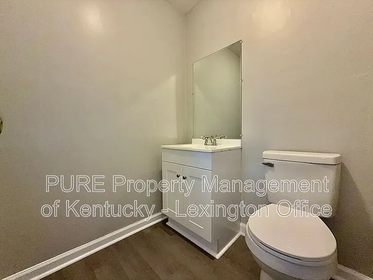 2408 Shandon Dr — Photo 21