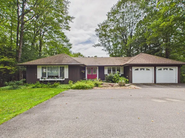 52 Golf Course Rd, Bracebridge, ON P1L 1M7