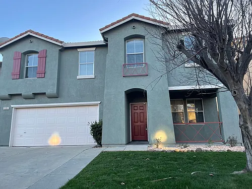 2126 Hannah Way Photo 1