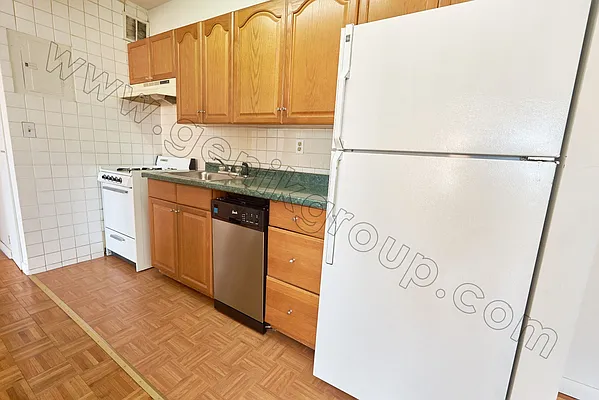 Rented by Genik Group Corp | media 29