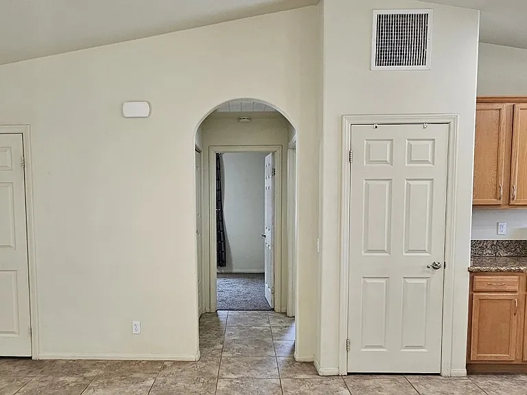 7064 Eucalyptus Ave — Photo 9