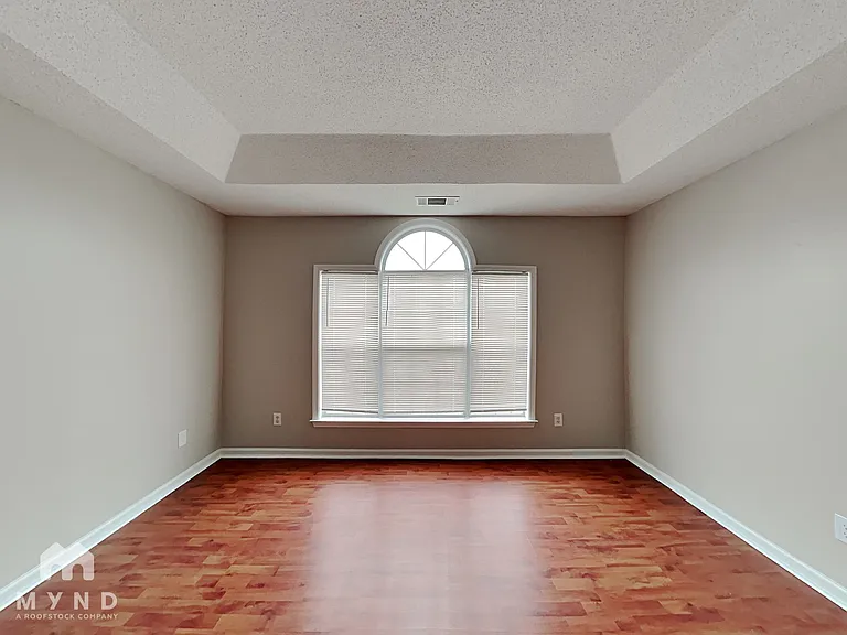 10576 Sourwood Ct — Photo 5