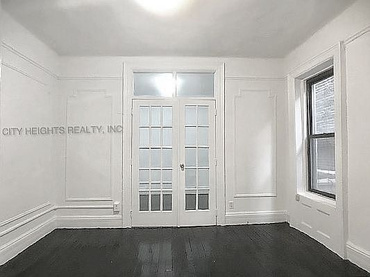 3rd image of 329 E 14th St APT 1C
