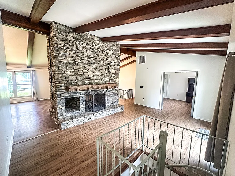 713 Tenikat St — Photo 8