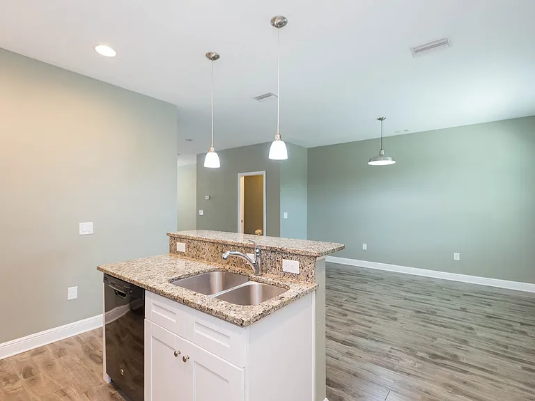 1005 New York Ave — Photo 8