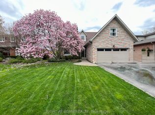 155 Cheverie St, Oakville, ON L6J6C3