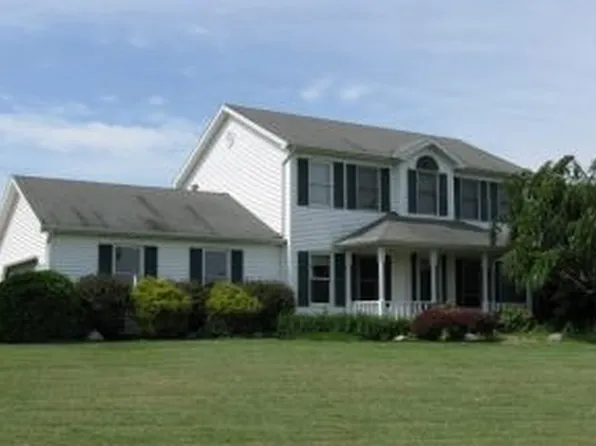 3677 4th Rd, Bremen, IN 46506