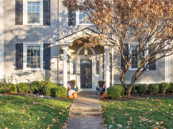 5929 Central St, Kansas City, MO 64113