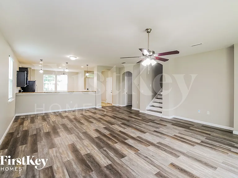 3310 Hidden Meadows Ct — Photo 3