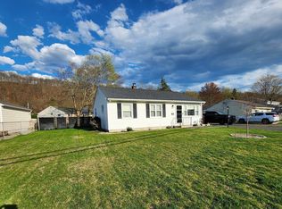 62 Van Horn Dr, East Haven, CT 06512