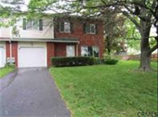 21 Olympian Dr, Slingerlands, NY 12159