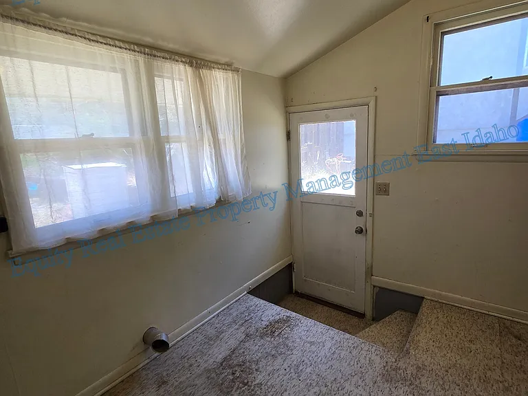 925 W Clark St #925 — Photo 21