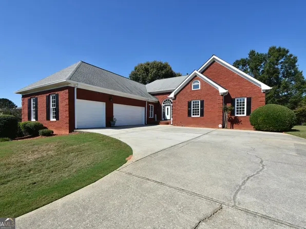1209 Dover Pl SE, Conyers, GA 30013