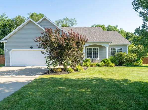 8297 Engelwood Ave, Richland, MI 49083