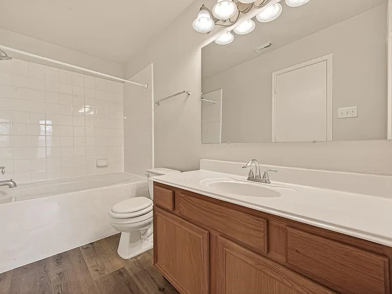 6739 Windy River Ln — Photo 17