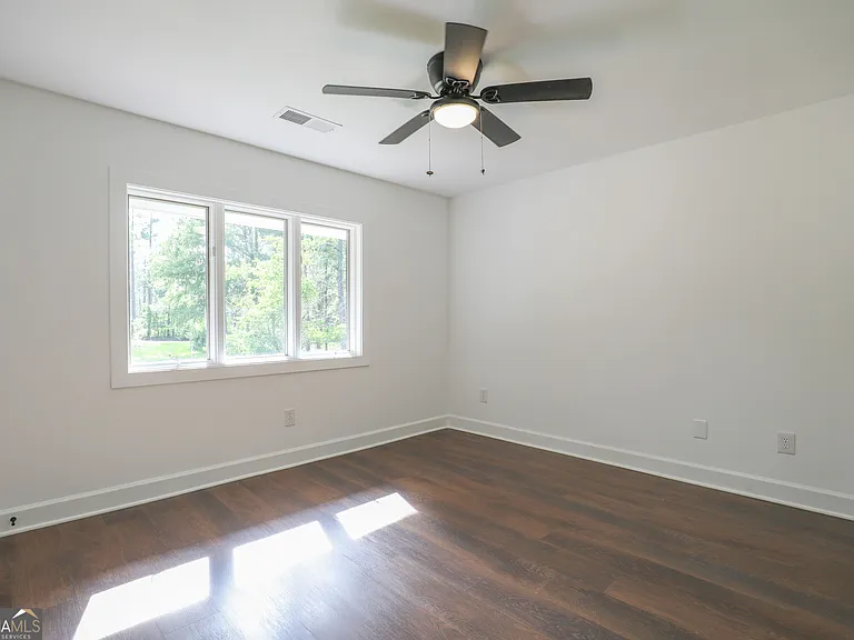 212 Southland Dr — Photo 63