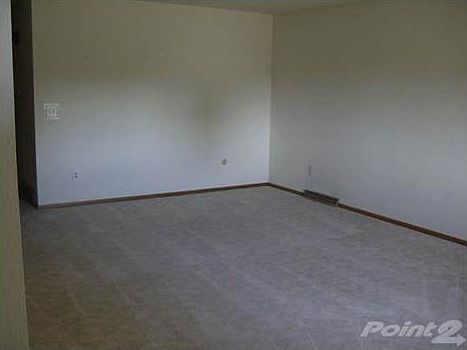 4th image of 2719 Wyoming Ave