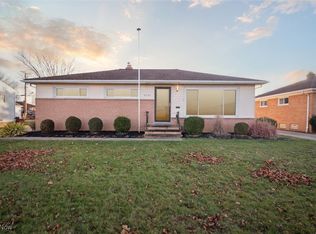 6741 Maplewood Rd, Parma Heights, OH 44130